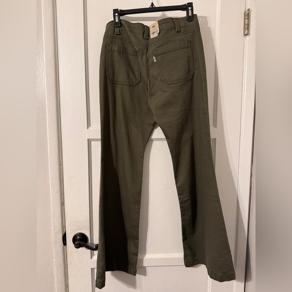 Levi’s Superflow Green Pants NWT 29x32 - Picture 3 of 4